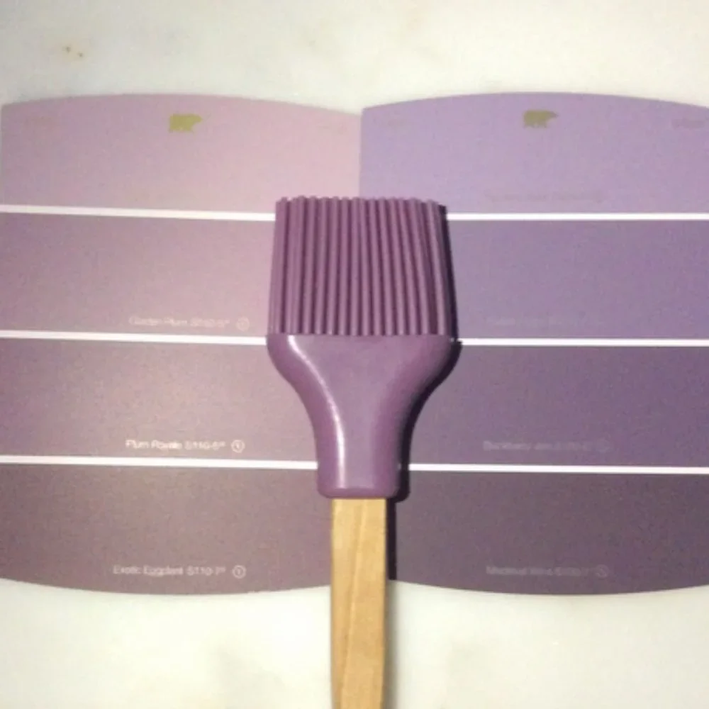 Le Creuset Purple Pastry Brush- Like New Condition